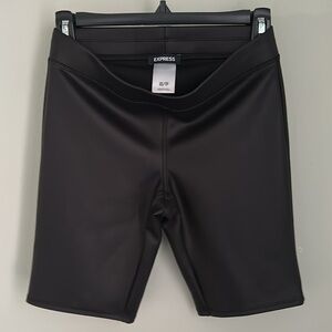 Express Women's  Black Shorts
